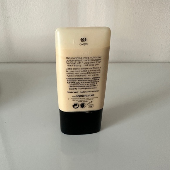 Sephora Matt perfection lightweight tinted moisturizer 05 crepe - Picture 3 of 4